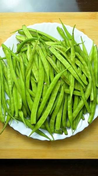 Premium Fresh Cluster Beans (Guvar / Gavar)