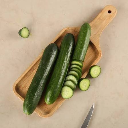 Premium Fresh Cucumbers (Kheera)