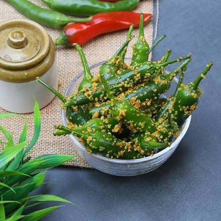 Premium Wadhwani Green Chilies (Vadvani Marcha)