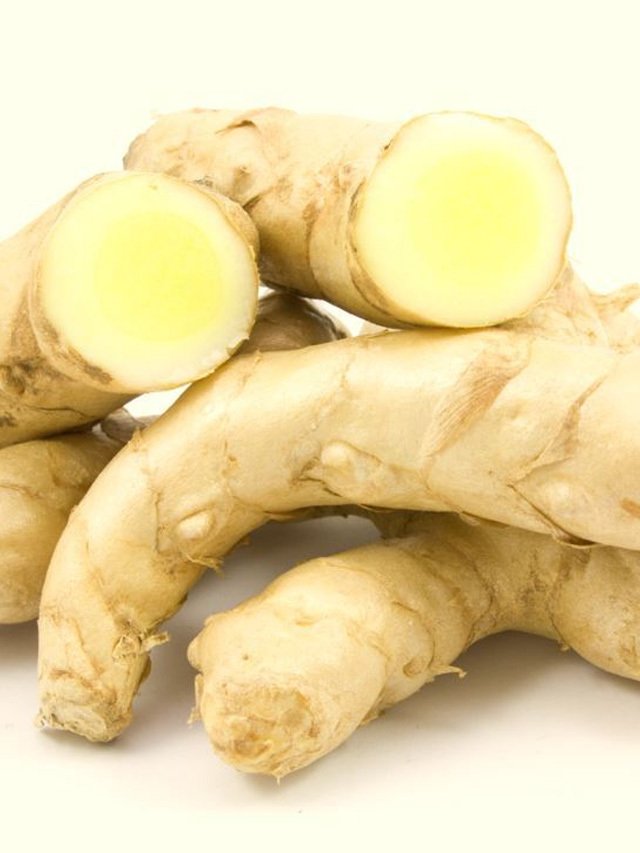 Premium White Turmeric (White Haldi / Amba Haldi / Mango Ginger)