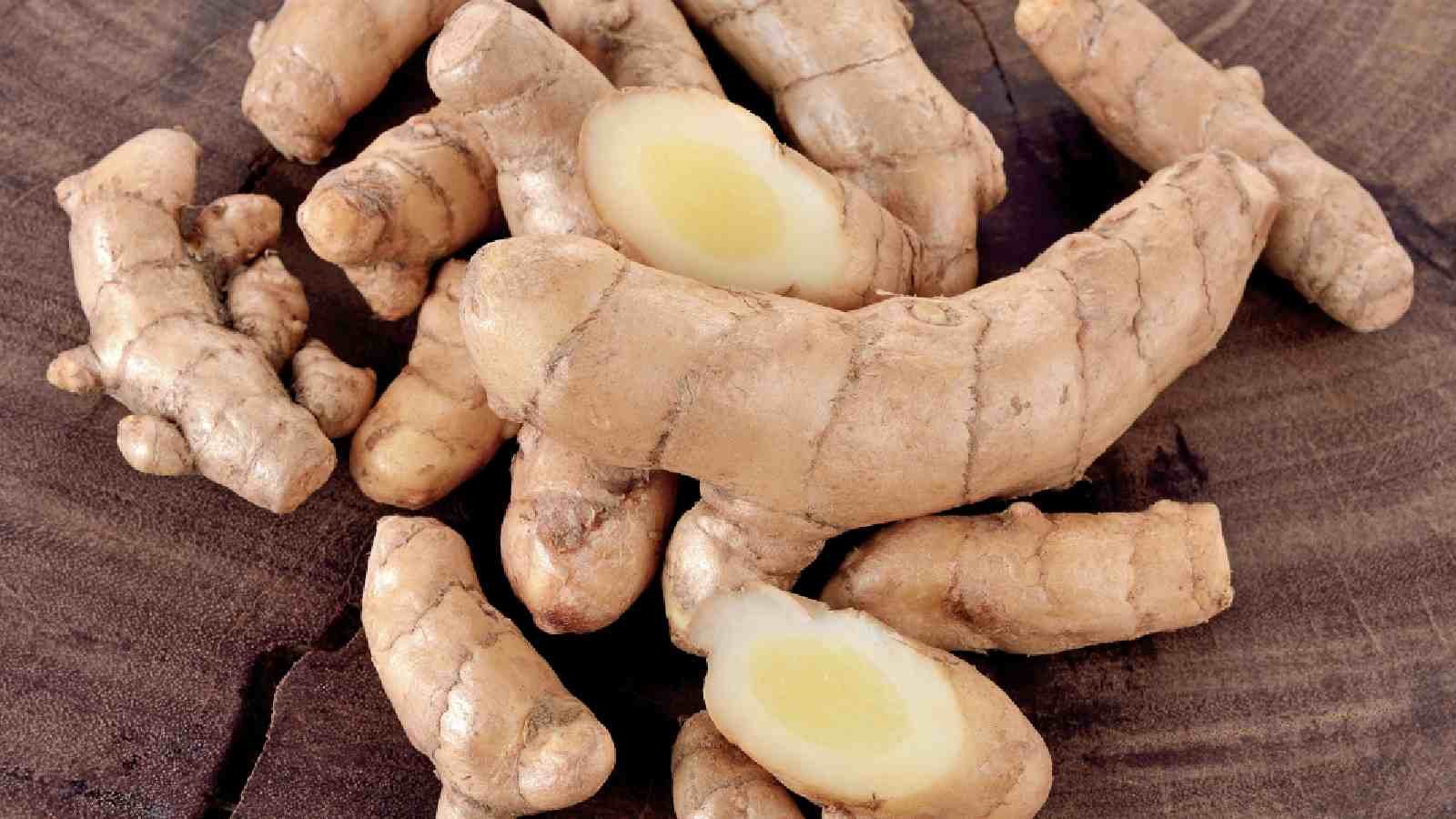 Premium White Turmeric (White Haldi / Amba Haldi / Mango Ginger)